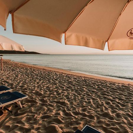 Resort Fior Di Sardegna Posada  Exteriör bild