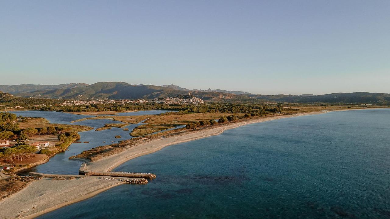 Resort Fior Di Sardegna Posada  Exteriör bild